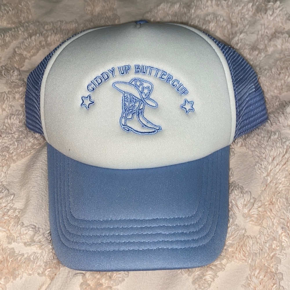 H&M “Giddy up Buttercup” trucker hat